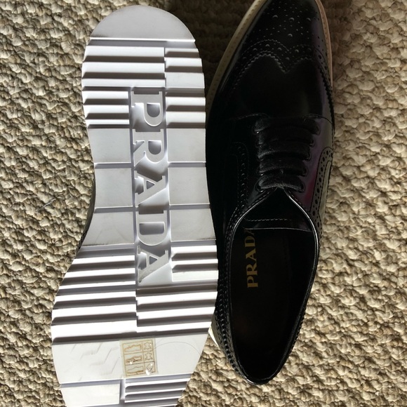 BRAND NEW PRADA perforated platform shoes! - Picture 5 of 6